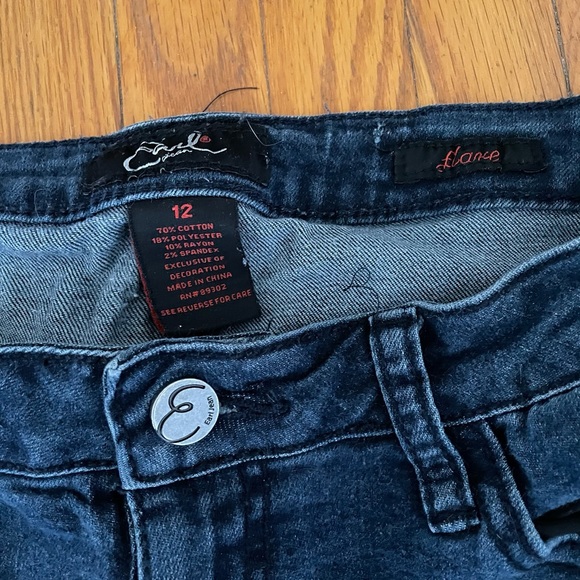 Earl Jeans. Stretchy Flare size 12 - Picture 3 of 3